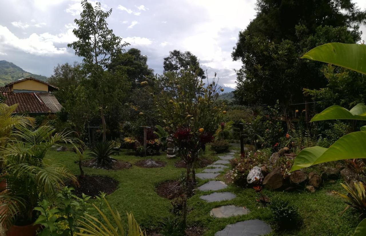 Mi Jardin Encantadoヴィラ エクステリア 写真
